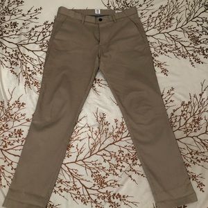 Gap skinny beige khaki pants